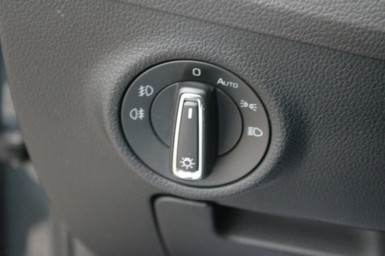 Skoda Superb Ambition DSG Nawigacja netto 69 837 PLN Gwarancja G.Fotele zdjęcie 18