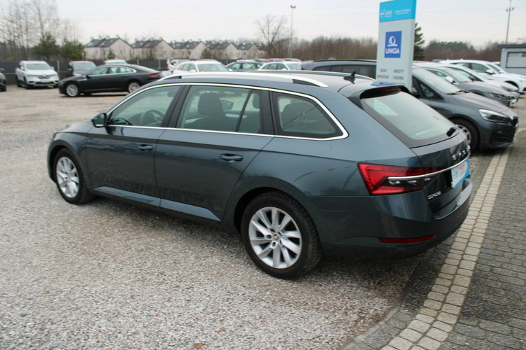 Skoda Superb Ambition DSG Nawigacja netto 69 837 PLN Gwarancja G.Fotele zdjęcie 8