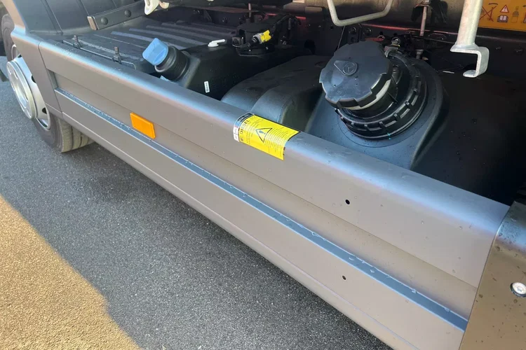 Mercedes 818 zdjęcie 11