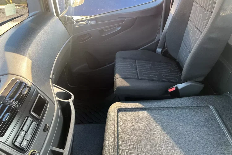 Mercedes 818 zdjęcie 30