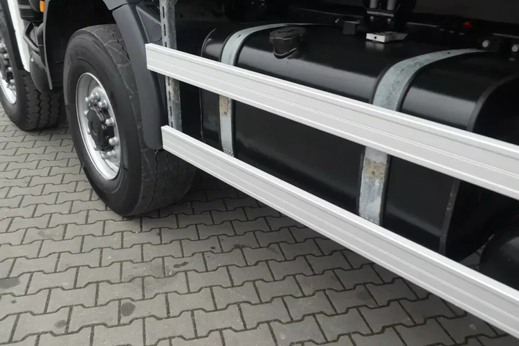 TGS 41.470 / 8x8 / WYWROTKA KH-KIPPER / MANUAL / NISKI PRZEBIEG / zdjęcie 22