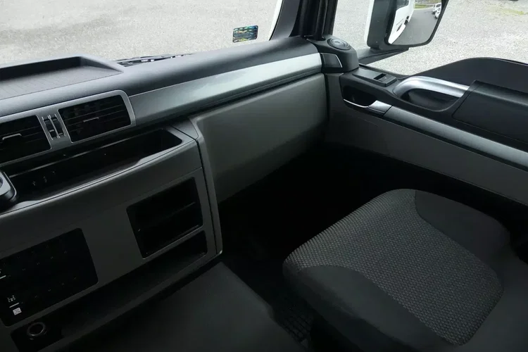 TGS 41.470 / 8x8 / WYWROTKA KH-KIPPER / MANUAL / NISKI PRZEBIEG / zdjęcie 35