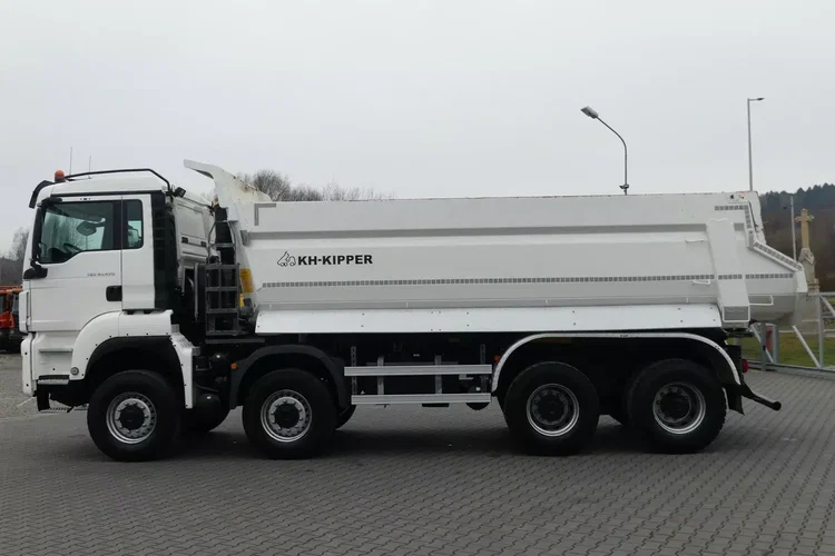 TGS 41.470 / 8x8 / WYWROTKA KH-KIPPER / MANUAL / NISKI PRZEBIEG / zdjęcie 6