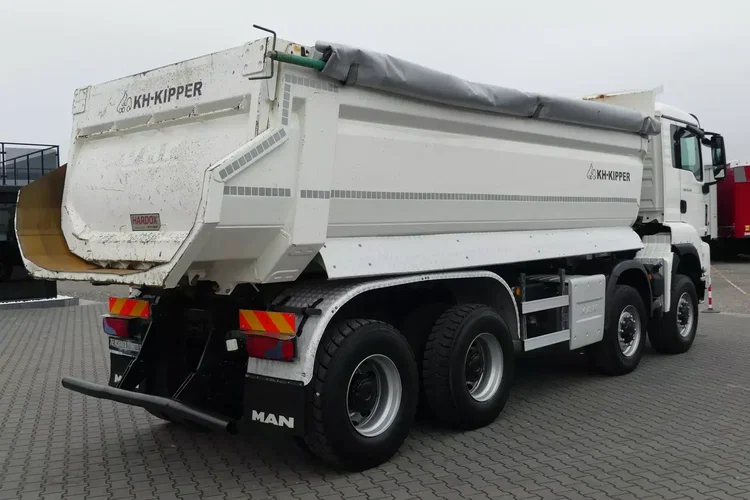 TGS 41.470 / 8x8 / WYWROTKA KH-KIPPER / MANUAL / NISKI PRZEBIEG / zdjęcie 8