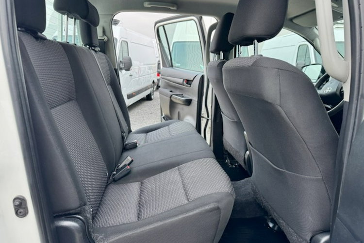 Toyota Hilux / SALON PL / 128 tys.km / 2.4-150KM / 4 x 4 / KLIMA / GWARANCJA zdjęcie 10