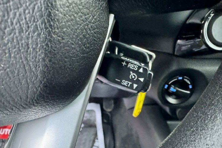 Toyota Hilux / SALON PL / 128 tys.km / 2.4-150KM / 4 x 4 / KLIMA / GWARANCJA zdjęcie 18