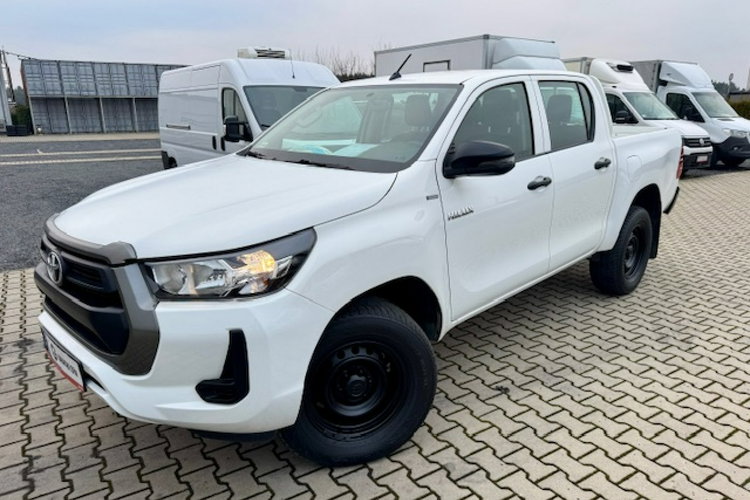 Toyota Hilux / SALON PL / 128 tys.km / 2.4-150KM / 4 x 4 / KLIMA / GWARANCJA zdjęcie 2