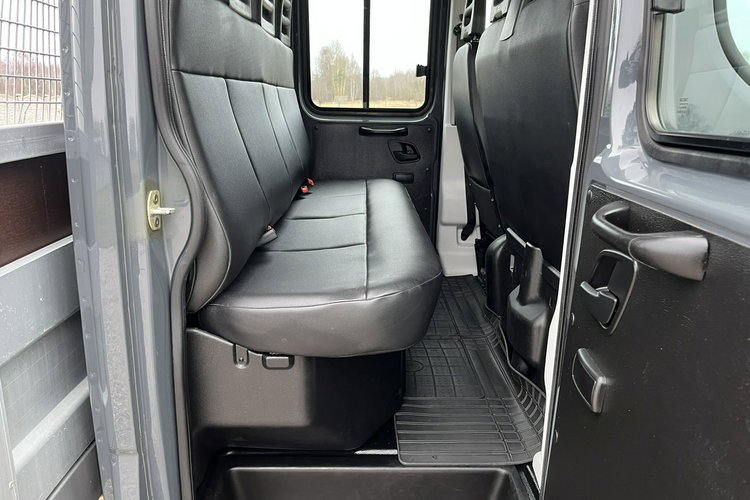 Iveco Daily 70C18 7-osobowy Doka_Brygadowy Skrzynia_5m + HAK 3.0/180KM Daily 70C18 7-osobowy Doka_Brygadowy Skrzynia_5m + HAK 3.0/180KM zdjęcie 12