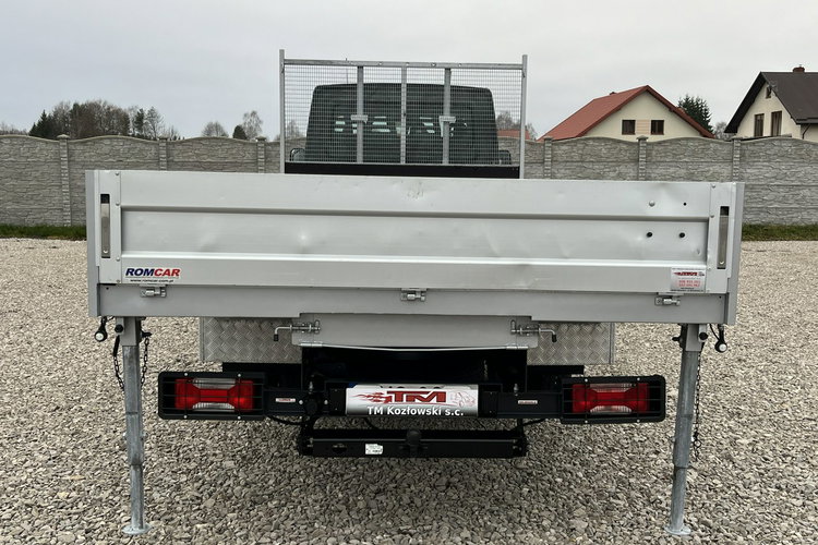 Iveco Daily 70C18 7-osobowy Doka_Brygadowy Skrzynia_5m + HAK 3.0/180KM Daily 70C18 7-osobowy Doka_Brygadowy Skrzynia_5m + HAK 3.0/180KM zdjęcie 26