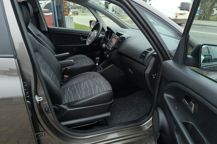 Kia Venga 1.4i 100KM Klimatyzacja zdjęcie 20