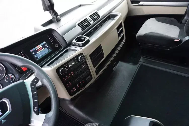 MAN TGX / 18.470 / ACC / EURO 6 / XXL / RETARDER zdjęcie 34