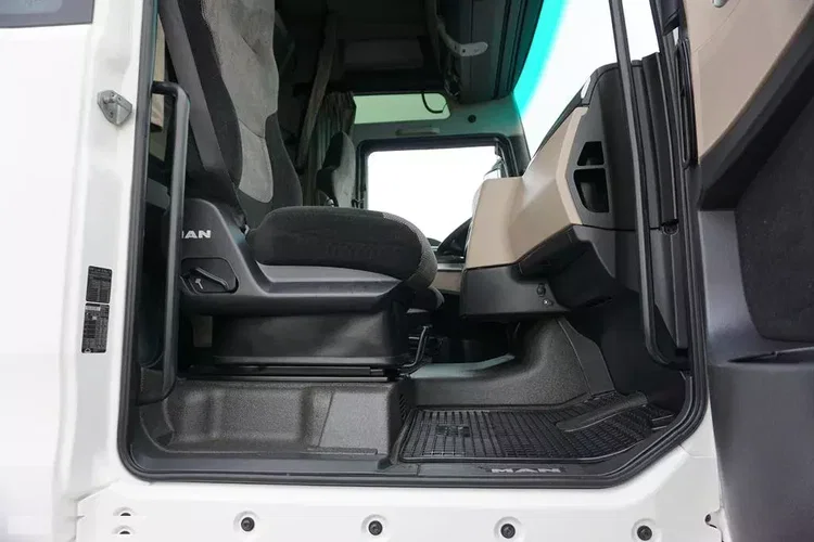 MAN TGX / 18.470 / ACC / EURO 6 / XXL / RETARDER zdjęcie 36