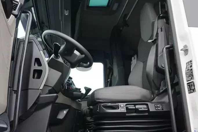 MAN TGX / 26.470 / ACC / E 6 / GM / RETARDER / BDF / 7.15 M , 7.45 M zdjęcie 7