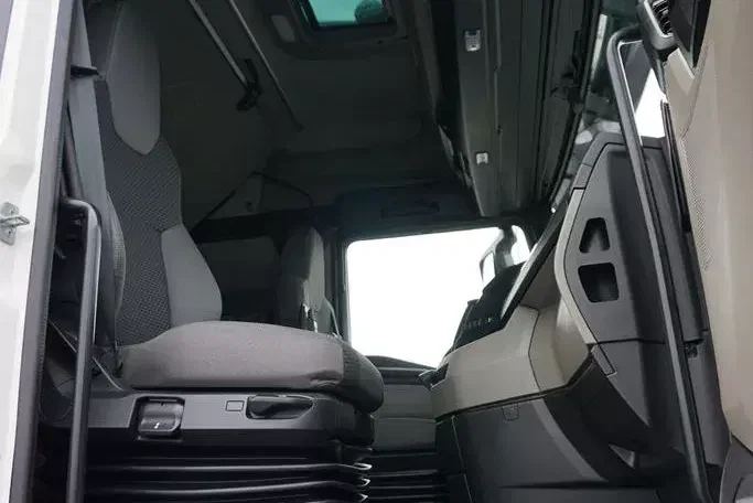 MAN TGX / 26.470 / ACC / E 6 / GM / RETARDER / BDF / 7.15 M , 7.45 M zdjęcie 8