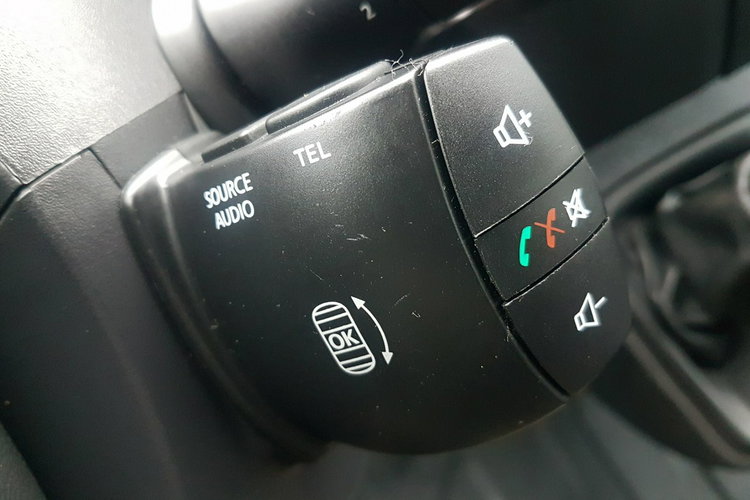 Renault Master KONTENER 8EP 4.22x2.23x2.23 KLIMA MANUAL KRAJOWY 6-BIEGÓW zdjęcie 24