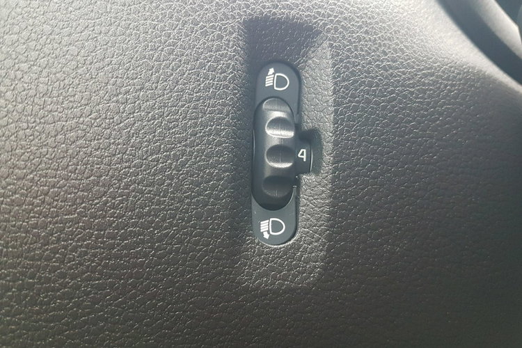 Renault Master KONTENER 8EP 4.22x2.23x2.23 KLIMA MANUAL KRAJOWY 6-BIEGÓW zdjęcie 34