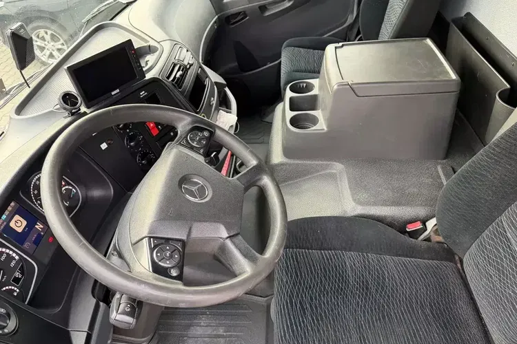 Mercedes ATEGO 1223 CHŁODNIA zdjęcie 10