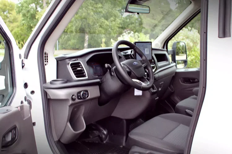 Ford Transit bliźniak wywrot / wywrotka trójstronna zdjęcie 16