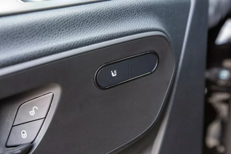 Mercedes Sprinter TOURER osobowy 9-miejsc zdjęcie 38