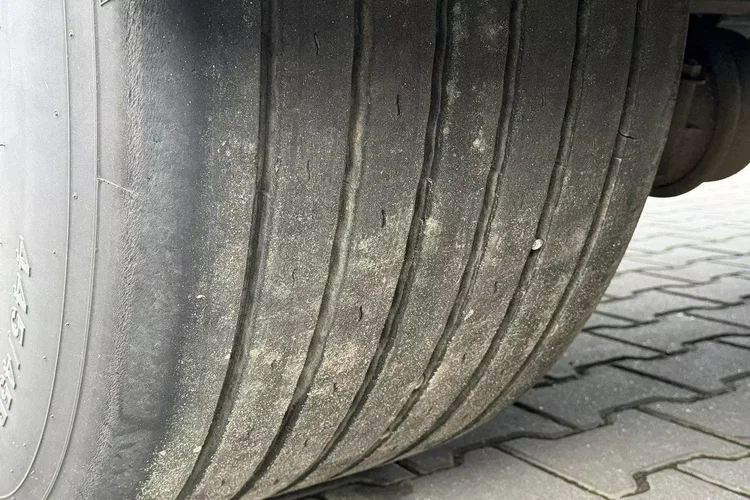 MAN TGX 24.440 6X2 E6 Przyczepa G.T.S PTT18S Tandem Zestaw 120 m3 zdjęcie 13