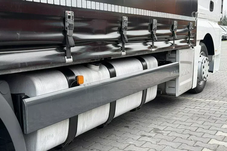MAN TGX 24.440 6X2 E6 Przyczepa G.T.S PTT18S Tandem Zestaw 120 m3 zdjęcie 3