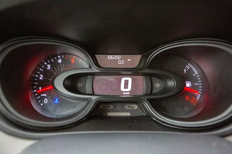 Renault Trafic L2H1 BRYGADOWY 5-OSÓB 125KM zdjęcie 12
