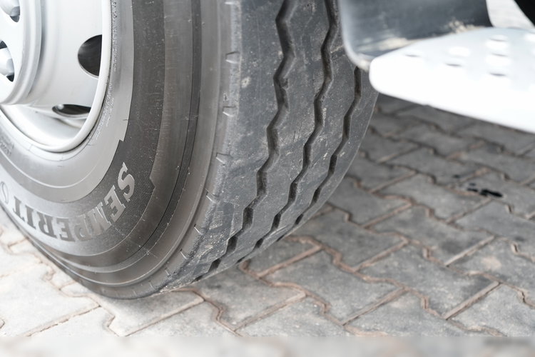 MAN TGS 35.420 / 8x4 / WYWROTKA 2 STRONNA  / HYDROBURTA /  BORDMATIC / AUTOMAT  zdjęcie 28