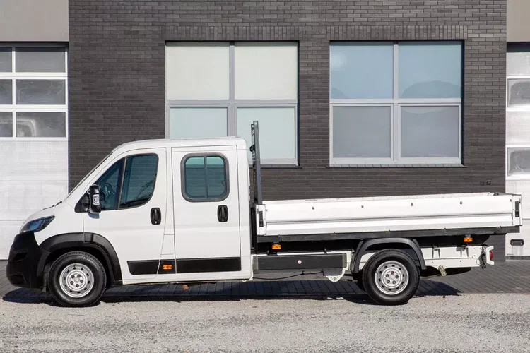 Peugeot Boxer 7-OSÓB DOKA SKRZYNIA 165KM zdjęcie 1