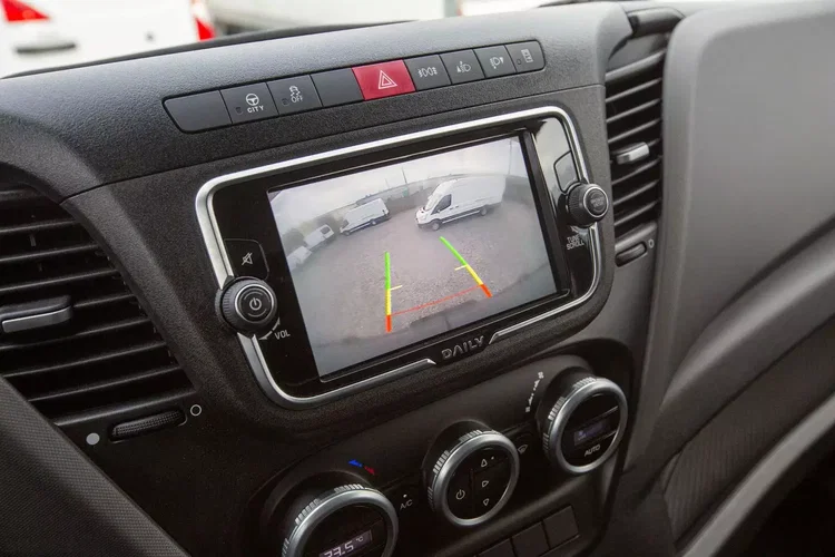 Iveco Daily 3.0 HI MATIC automat L4H3 WYSOKI DACH 35S18 zdjęcie 9