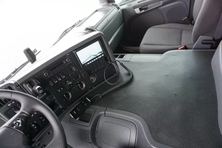 Scania P 410 / ACC / E 6 / BDF + WINDA / 7.15 , 7.45, 7.82 M / OŚ SKRĘTNA zdjęcie 9