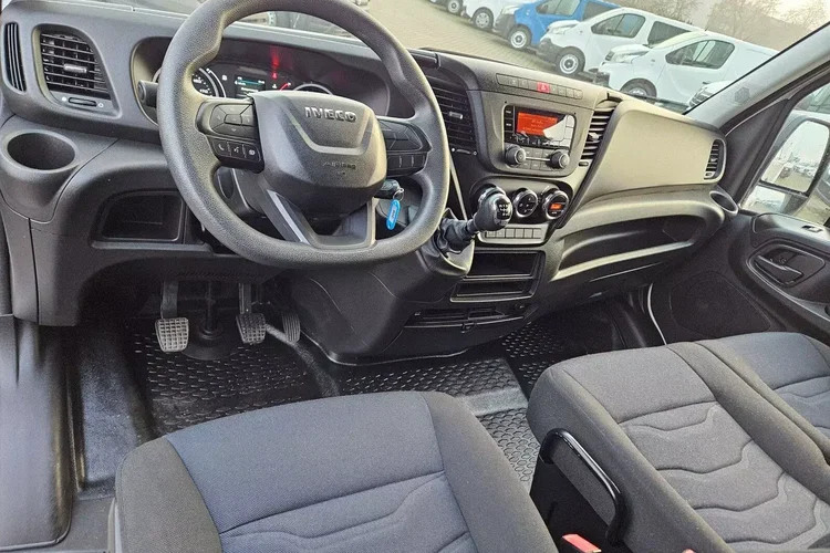 Iveco 35s16 L3H2 104900zł NETTO Brygadówka 6-cio osobowa 2.3HPi/160KM zdjęcie 18