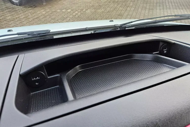 Iveco 35s16 L3H2 104900zł NETTO Brygadówka 6-cio osobowa 2.3HPi/160KM zdjęcie 22