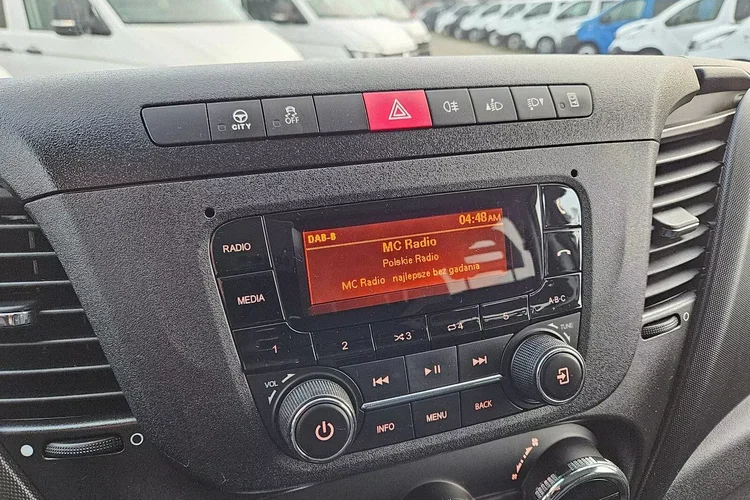 Iveco 35s16 L3H2 104900zł NETTO Brygadówka 6-cio osobowa 2.3HPi/160KM zdjęcie 24