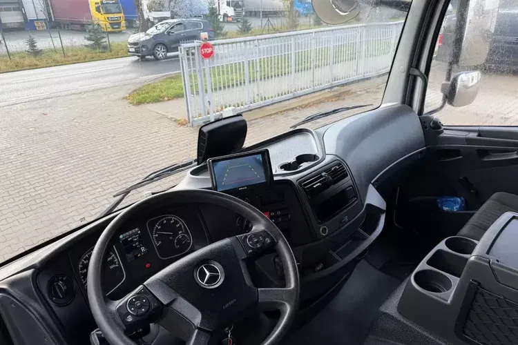 Mercedes ATEGO 1318 IZOTERMA 20 PALET zdjęcie 12