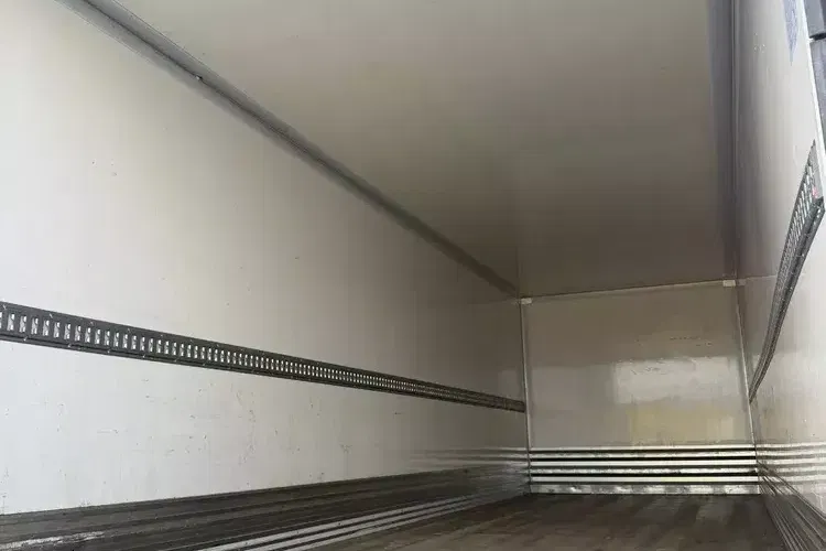 Mercedes ATEGO 1318 IZOTERMA 20 PALET zdjęcie 8