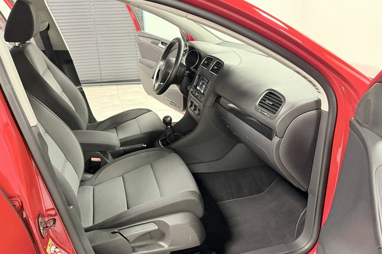 Volkswagen Golf 1.4 TSI 160KM Comfortline Alu 16 Klima PDC przód tył Navi F-VAT 23% zdjęcie 15