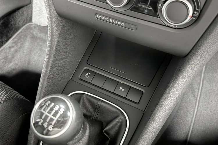 Volkswagen Golf 1.4 TSI 160KM Comfortline Alu 16 Klima PDC przód tył Navi F-VAT 23% zdjęcie 21