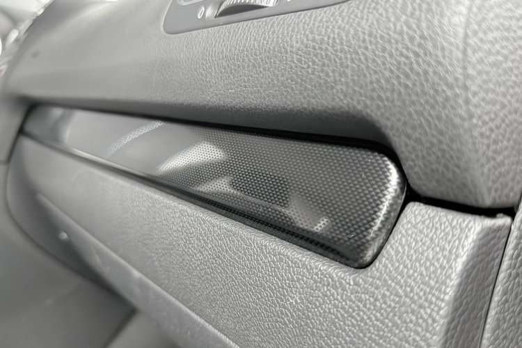 Volkswagen Golf 1.4 TSI 160KM Comfortline Alu 16 Klima PDC przód tył Navi F-VAT 23% zdjęcie 23