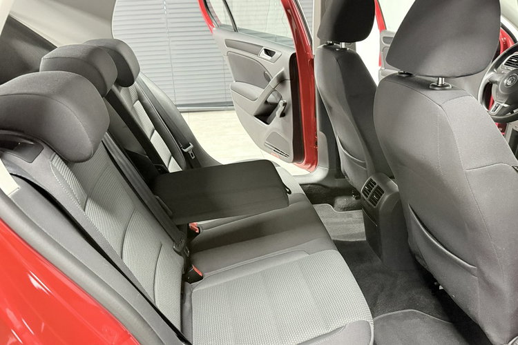 Volkswagen Golf 1.4 TSI 160KM Comfortline Alu 16 Klima PDC przód tył Navi F-VAT 23% zdjęcie 26