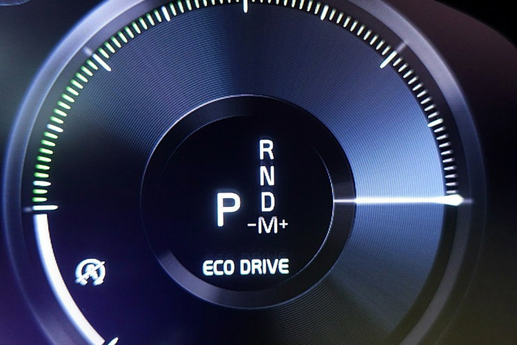 Volvo XC 40 EL.Klapa+NAVI+Kamera+PODGRZ.Kier+Fotele1WŁ KRAJOWY GWAR. Bezwyp F23% 4x2 zdjęcie 20