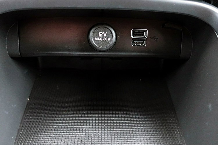 Volvo XC 40 EL.Klapa+NAVI+Kamera+PODGRZ.Kier+Fotele1WŁ KRAJOWY GWAR. Bezwyp F23% 4x2 zdjęcie 22