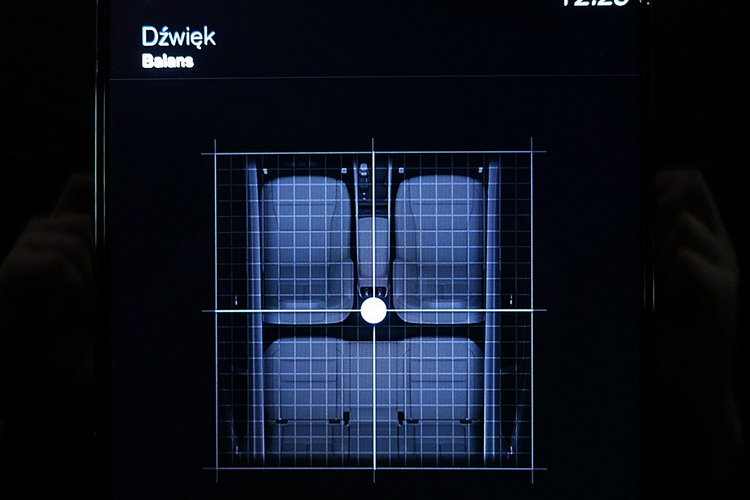 Volvo XC 40 EL.Klapa+NAVI+Kamera+PODGRZ.Kier+Fotele1WŁ KRAJOWY GWAR. Bezwyp F23% 4x2 zdjęcie 40