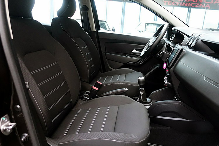 Dacia Duster Led+NAVI+Tempomat+Parktronic BEZWYPADKOWY KRAJOWY 1WŁ F23% 4x2 zdjęcie 9