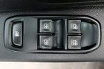 Dacia Duster Led+NAVI+Tempomat+Parktronic BEZWYPADKOWY KRAJOWY 1WŁ F23% 4x2 zdjęcie 14