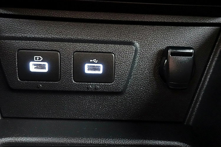 Dacia Duster Led+NAVI+Tempomat+Parktronic BEZWYPADKOWY KRAJOWY 1WŁ F23% 4x2 zdjęcie 26