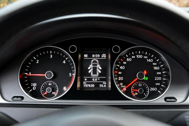 Volkswagen Passat 2.0TDI (177KM) 4-Motion bi-Xenon Ledy Navi 2xParktronic Aso z Niemiec zdjęcie 27