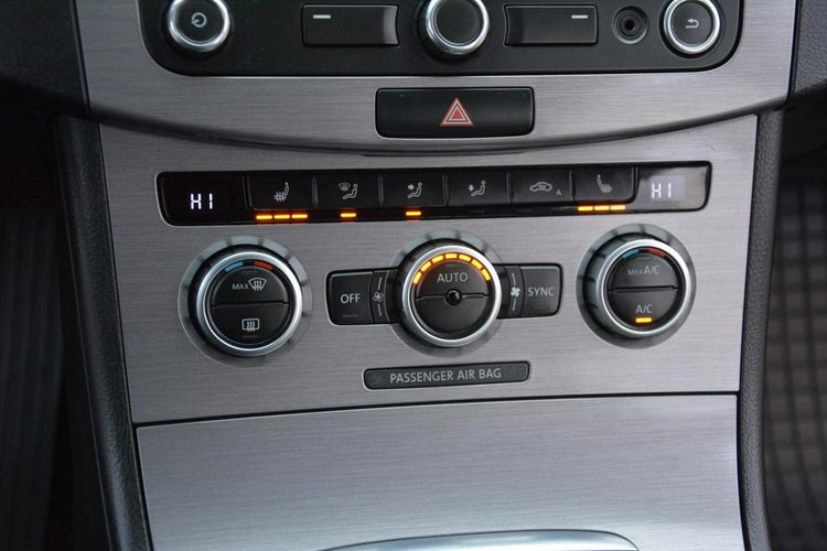 Volkswagen Passat 2.0TDI (177KM) 4-Motion bi-Xenon Ledy Navi 2xParktronic Aso z Niemiec zdjęcie 29