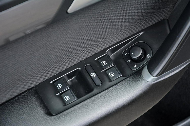 Volkswagen Passat 2.0TDI (177KM) 4-Motion bi-Xenon Ledy Navi 2xParktronic Aso z Niemiec zdjęcie 34