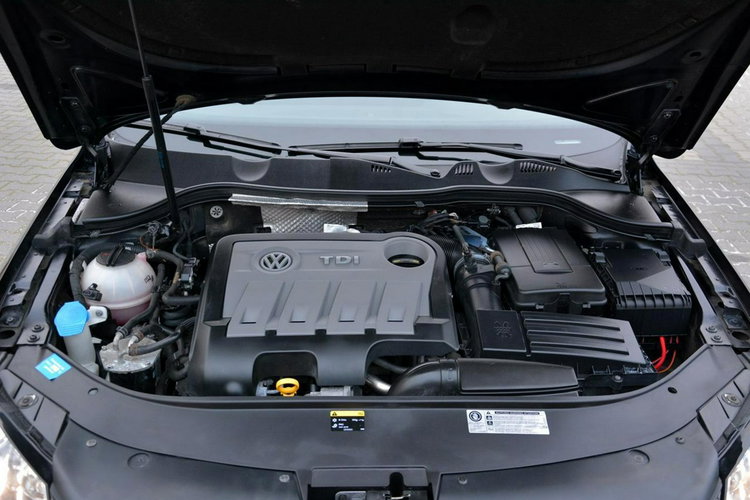Volkswagen Passat 2.0TDI (177KM) 4-Motion bi-Xenon Ledy Navi 2xParktronic Aso z Niemiec zdjęcie 39