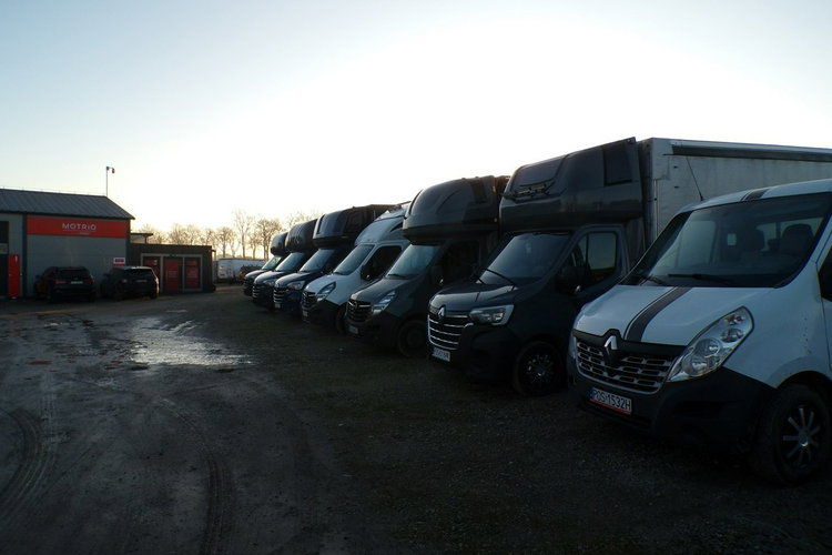 Renault Master 12 EP plandeka skrzyniowy leasing zdjęcie 3